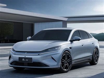 BYD ने चीन में टेस्ला की सबसे अधिक बिकने वाली कार की आधी कीमत पर 'मॉडल 3 किलर...